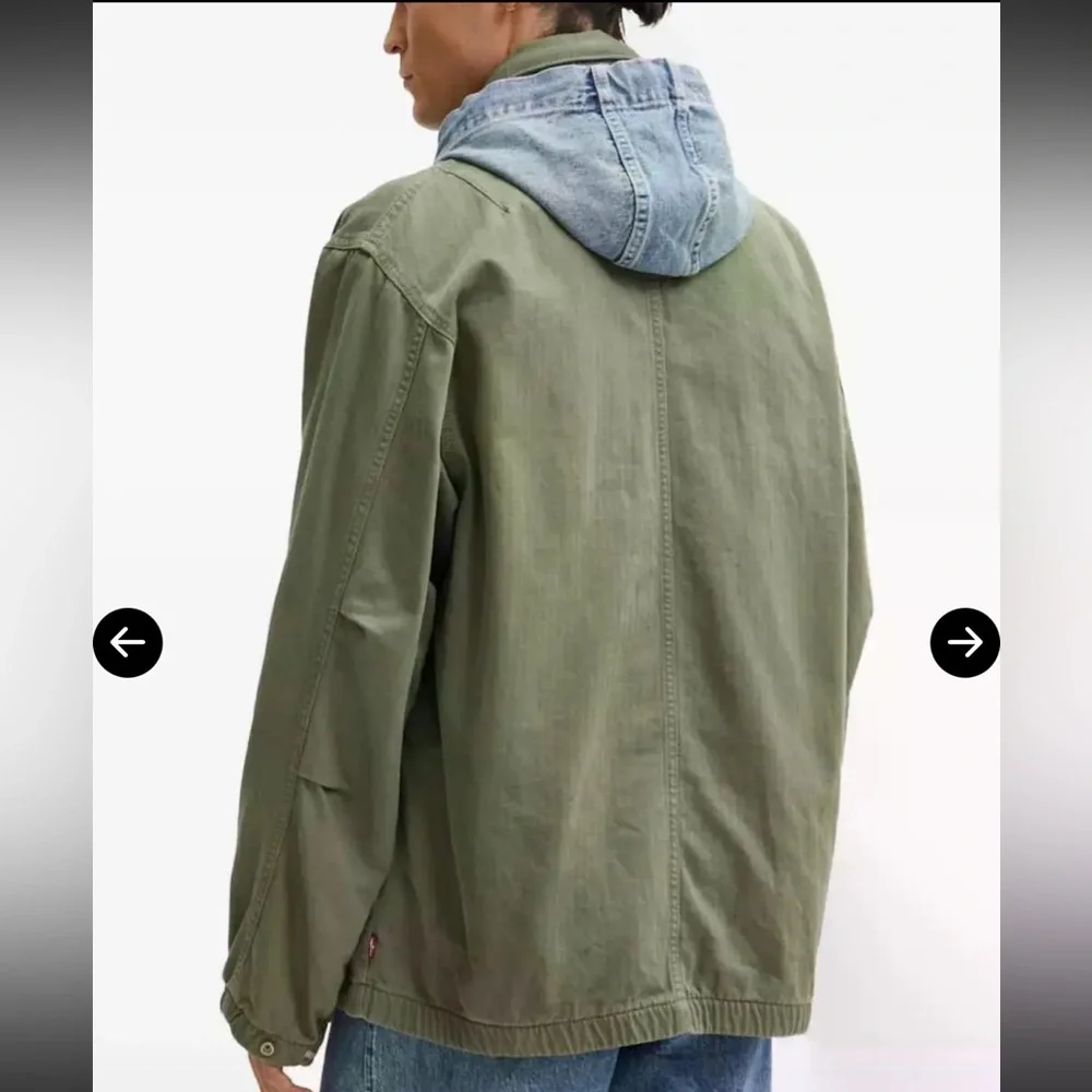 Levi’s Hooded Pocket Jacket‎